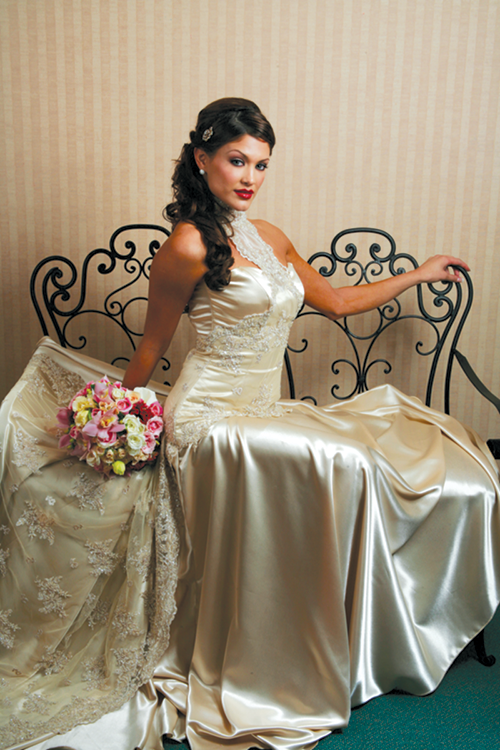 DJ and live music setup for bilingual weddings and quinces